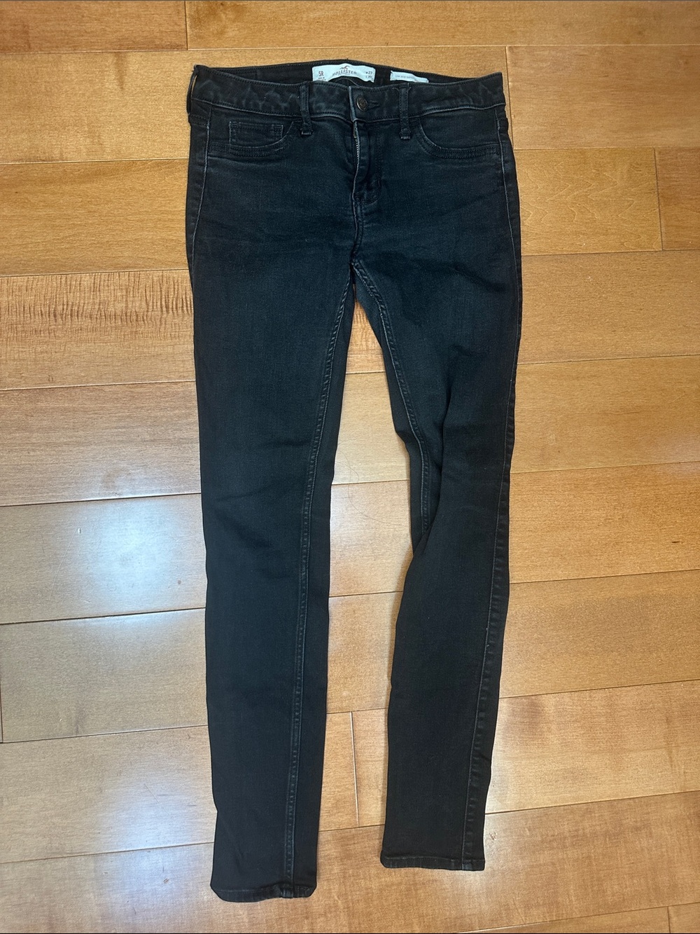 Hollister Low Rise Classic Black Women's Skinny Jeans